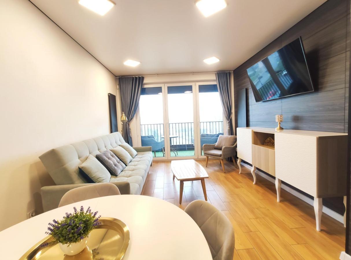 Zablocie 35 By Homeprime Krakow Luaran gambar