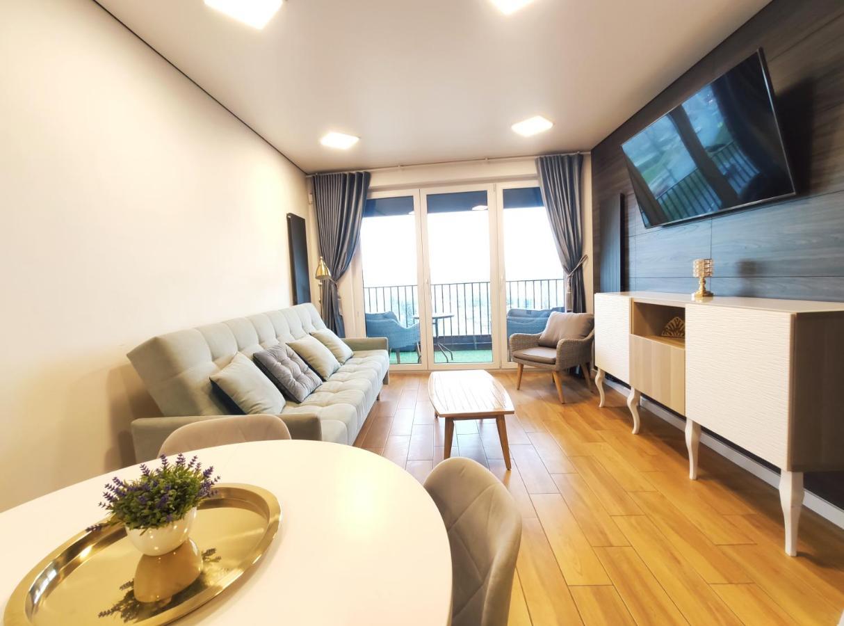 Zablocie 35 By Homeprime Krakow Luaran gambar